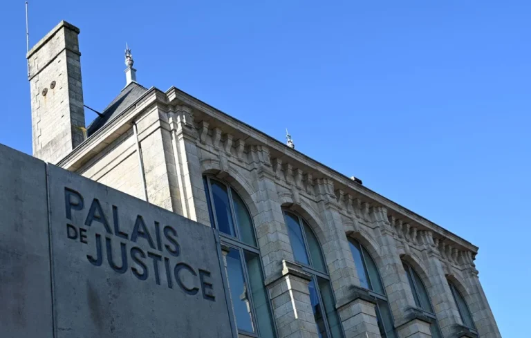 Charleville-Mézières : Homme nu interpellé pour violences conjugales