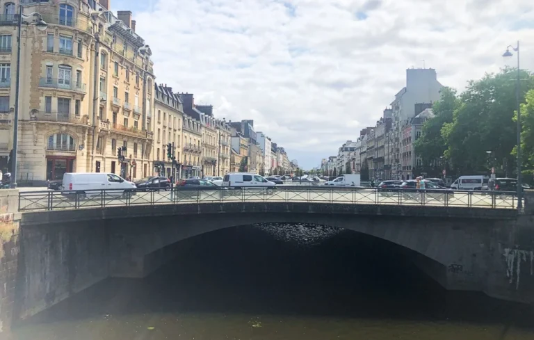 Corps d&rsquo;une femme retrouvé dans le canal de la Marne à Reims