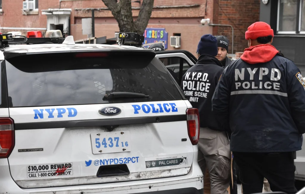 Double homicide à New York : un homme interpellé après fuite