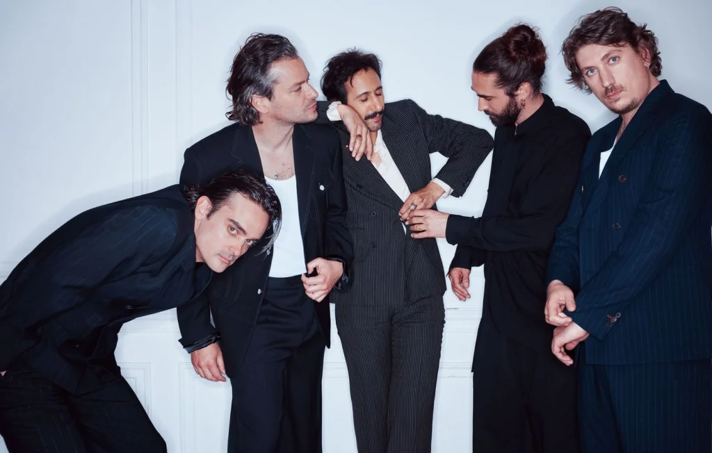 Feu ! Chatterton : un nouvel album pour conquérir de nouveaux fans