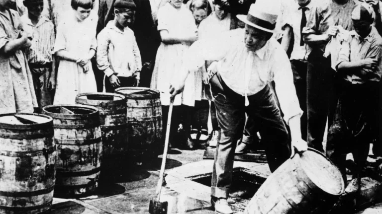 La vérité sur l’empoisonnement de l&rsquo;alcool par le gouvernement américain