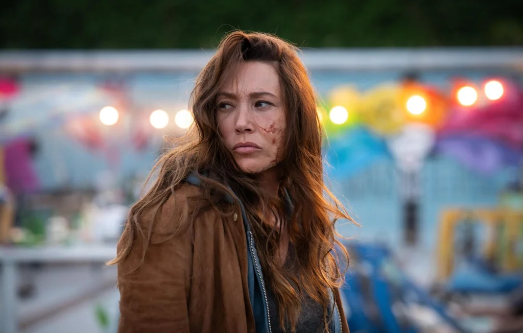 Laura Smet évoque son rôle apaisant dans la série 'Surface'