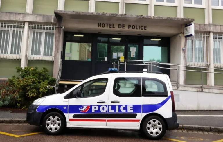 Meurtre à Pouancé : un sans-abri poignardé, une femme arrêtée