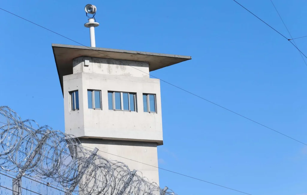 Prison: 10 mois pour un détenu impliqué dans un drone en prison