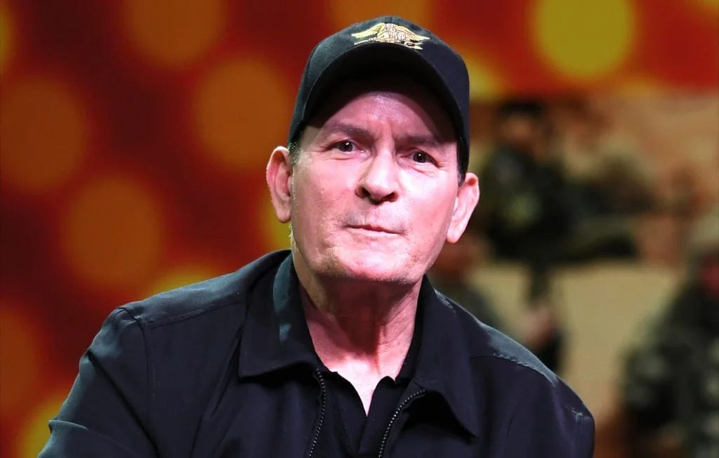 Quand Charlie Sheen a trop consommé de cocaïne pour ses dealers