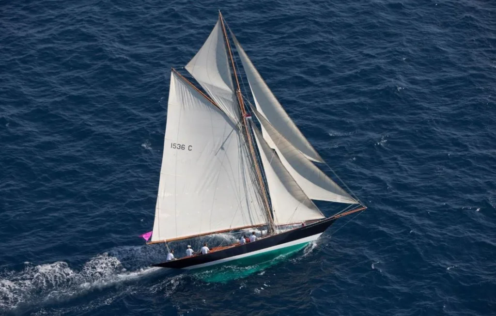 Sauvetage en mer : Trois plaisanciers secourus près de Chausey
