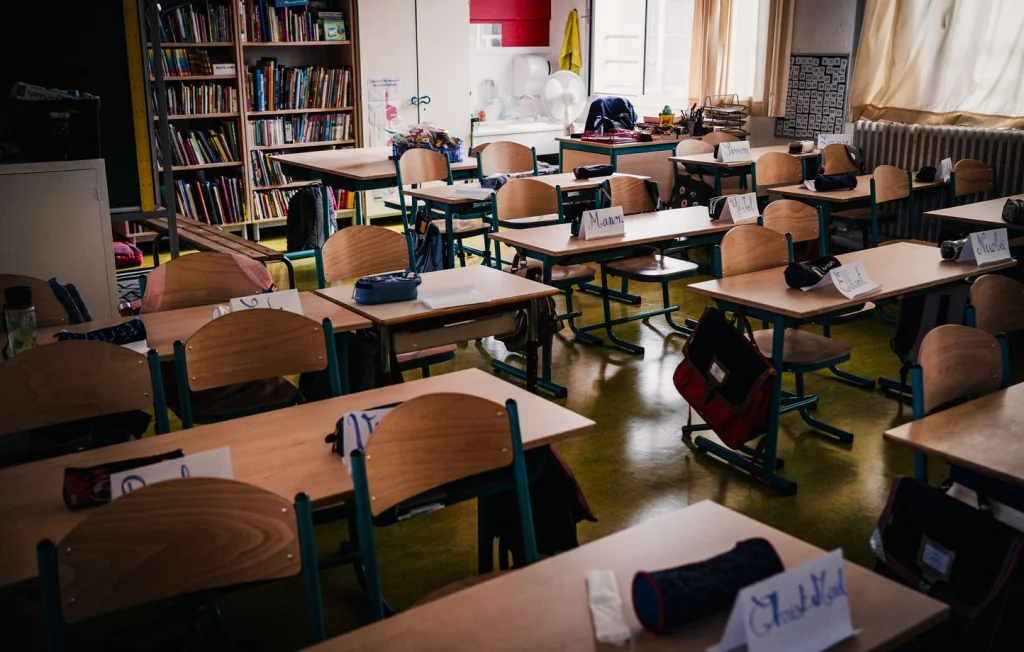 Suicide d'une directrice d'école : Harcèlement homophobe tragique