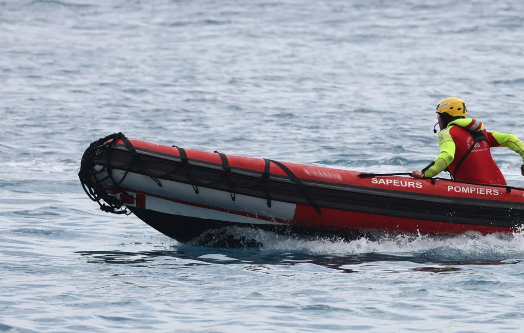 Tragédie à Bandol : Un jeune homme mortellement percuté par son bateau