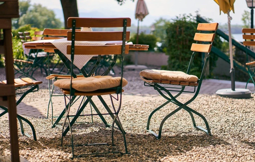 Un client tente de fuir un restaurant en Pyrénées-Orientales