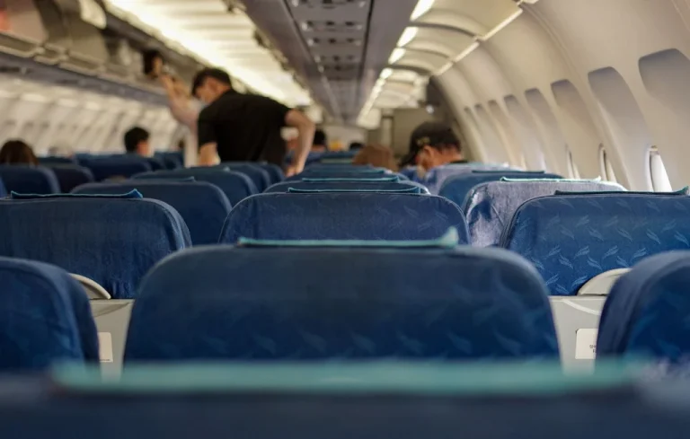 Urgence à Toulouse : un passager décède en vol Bruxelles-Malaga