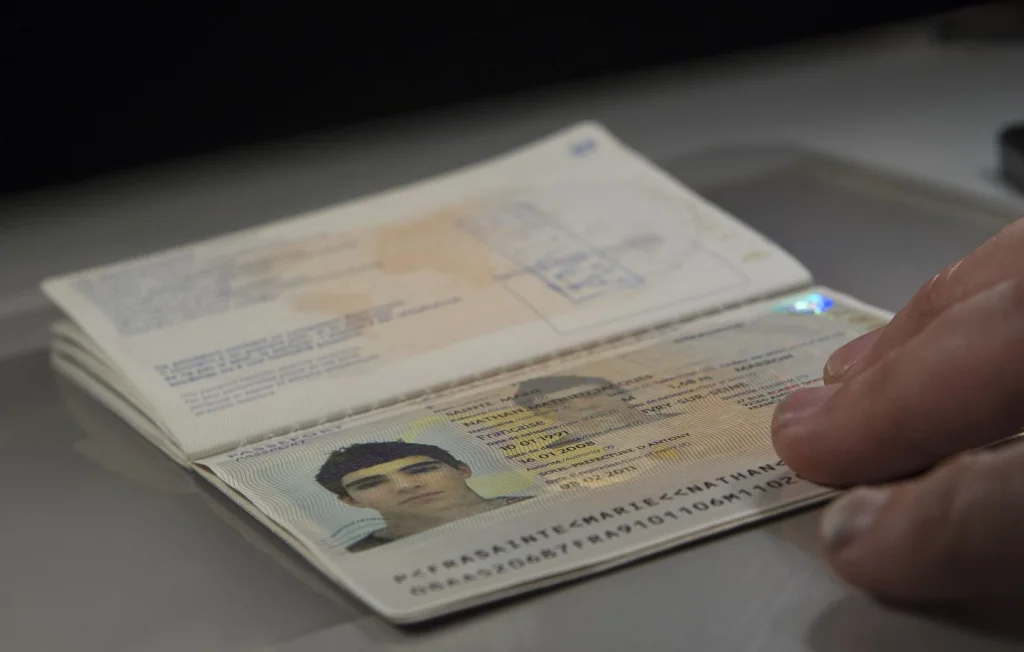 Usurpation d'identité : un Britannique vivant déclaré mort à tort