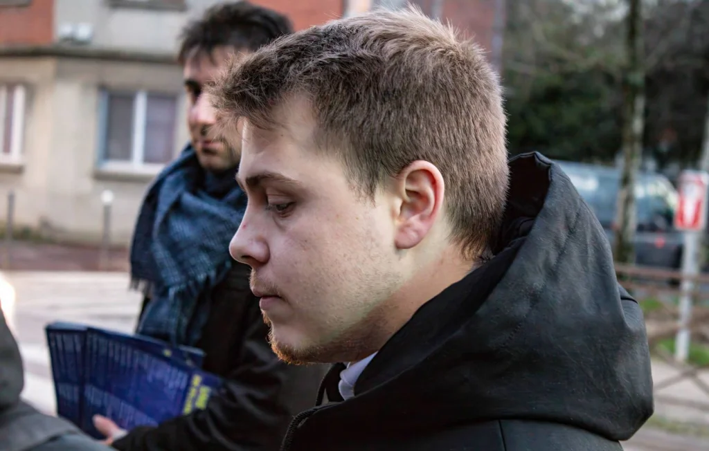 Visite de la police chez Louis Boyard : une polémique s'installe