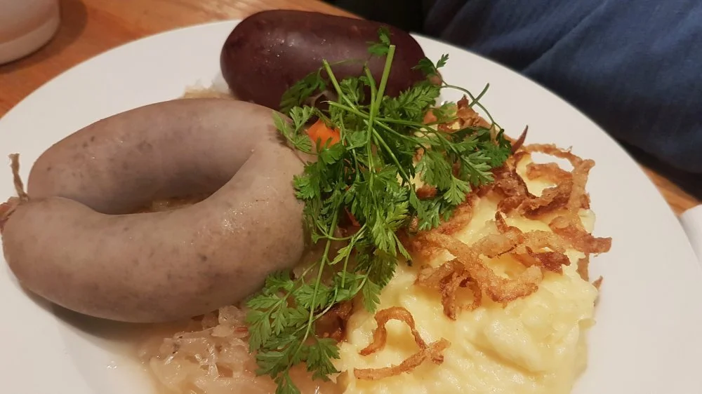 The Strange Feast, messed up Brothers Grimm fairy tales