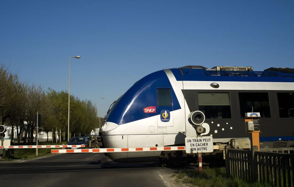 Accident de train à Nangis : Deux blessés graves sur un passage à niveau