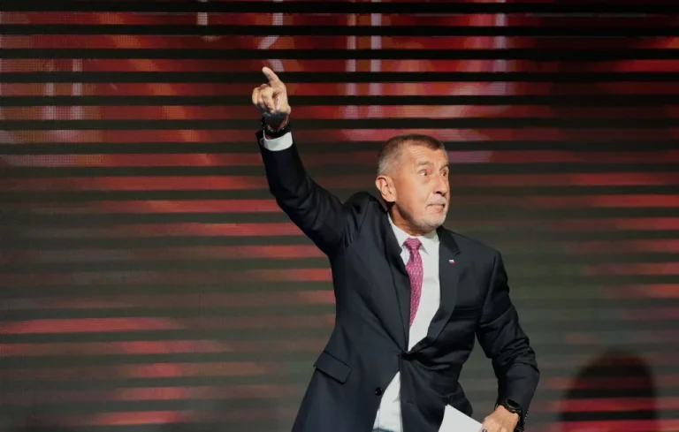 Andrej Babis triomphe aux législatives tchèques de 2025