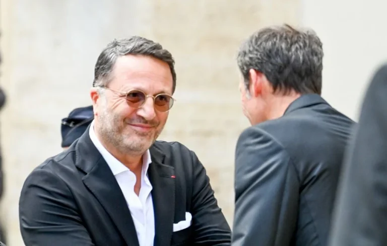 Arthur voit une lueur d&rsquo;espoir pour la paix à Gaza