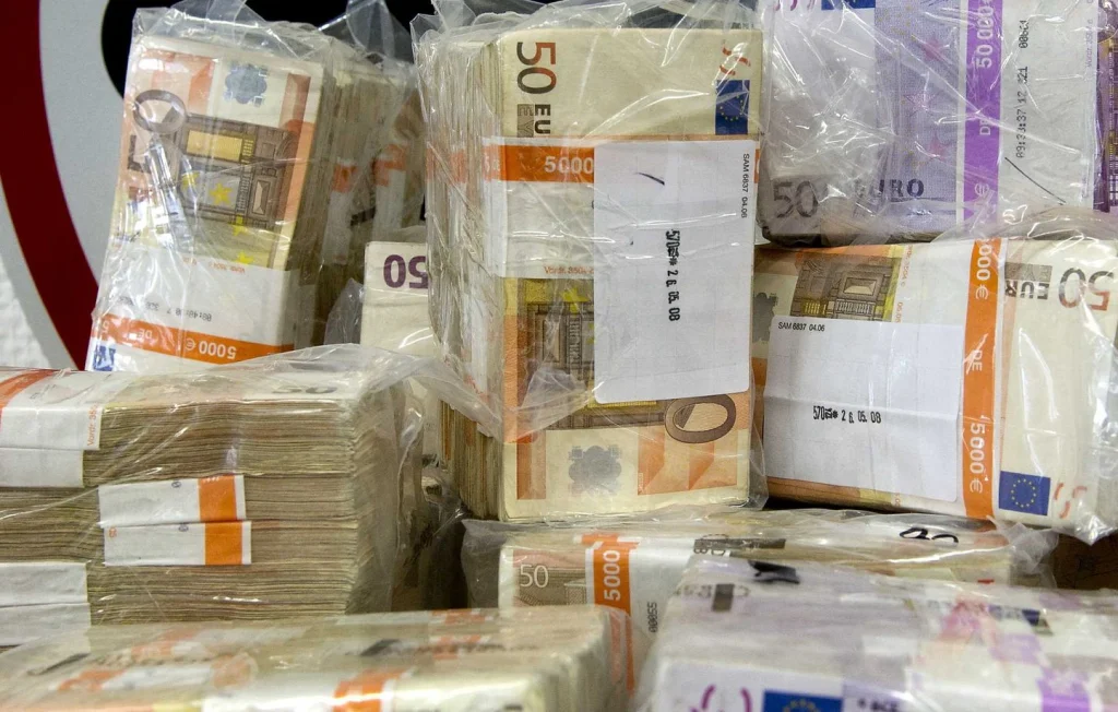 Biarritz : Saisie de 800 000 euros et tentative de vol déjouée