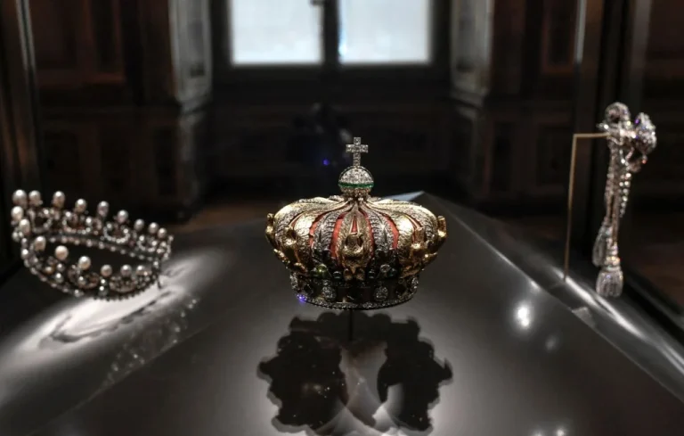 Cambriolage au Louvre : vol d&rsquo;œuvres inestimables en plein jour