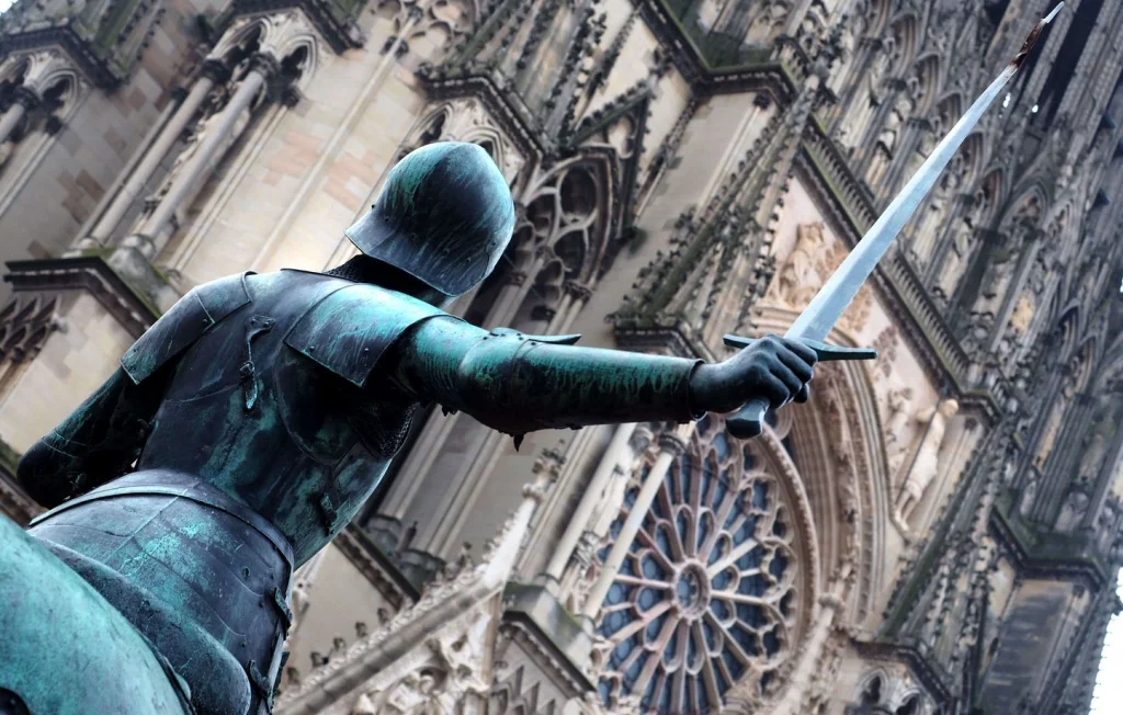 Célébration de Saint Rémi : la couronne de 96 bougies à Reims