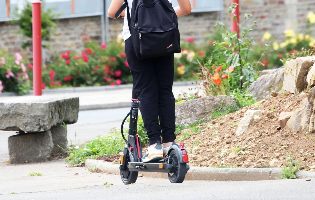 Condamnation d'un conducteur pour la mort d'une adolescente à trottinette