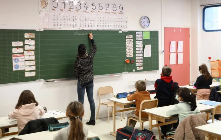 Condamnation d&rsquo;un père pour menaces sur une institutrice en France