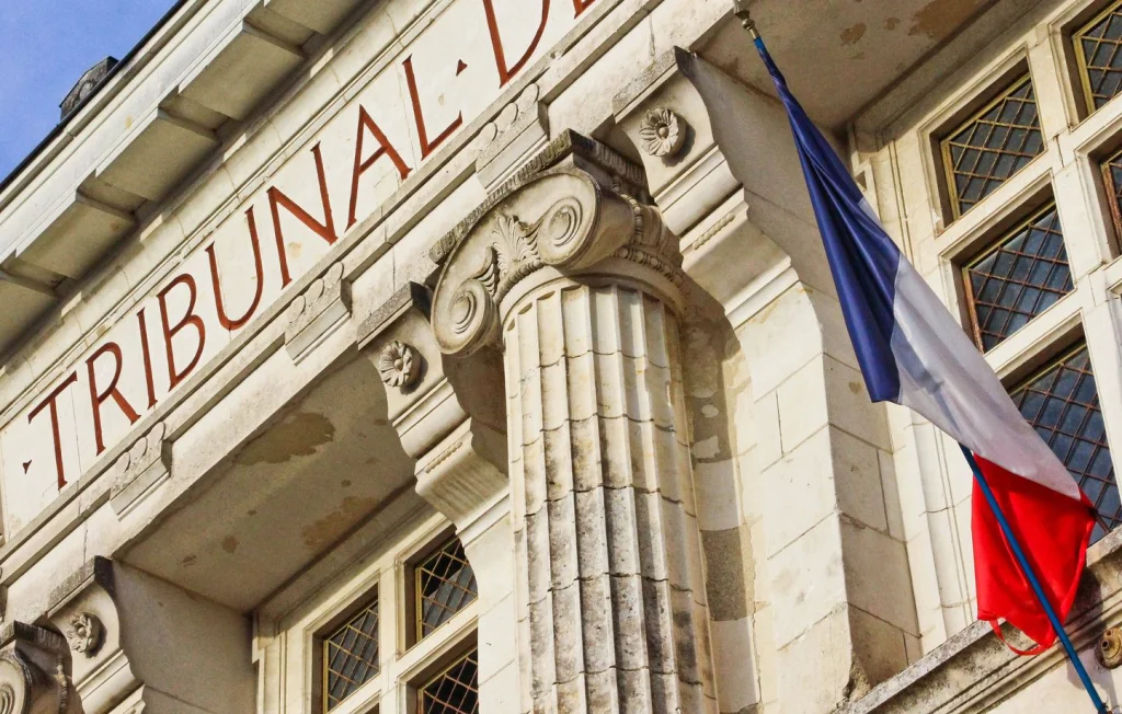 Condamnation d'un père pour possession de contenus pédopornographiques