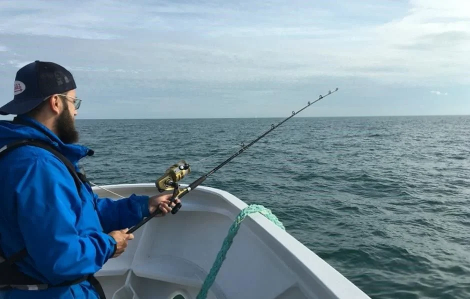 Des pêcheurs de Saint-Jean-de-Luz capturent une dorade coryphène