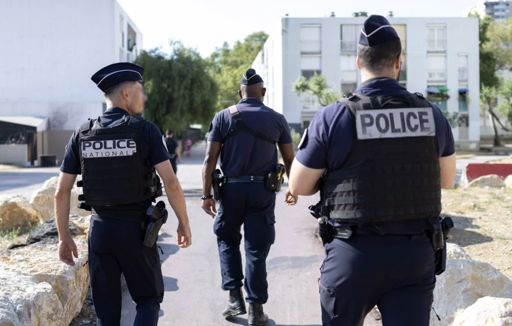 Fusillade à Nice : Trois hommes interpellés en lien avec l'affaire