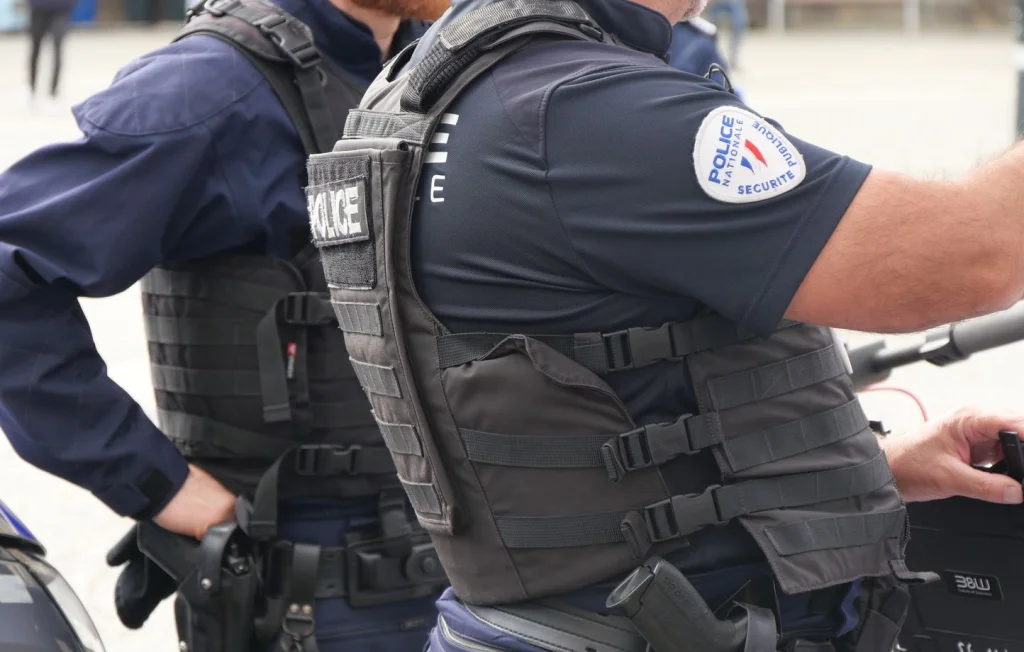 Indre-et-Loire : Une vaste opération policière liée au swatting