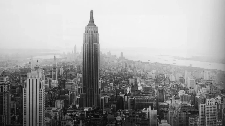 L&rsquo;effroyable crash d&rsquo;avion WWII sur l&rsquo;Empire State Building