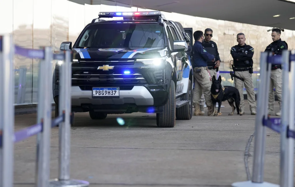 L'influenceuse brésilienne Iza soupçonnée de torture après cambriolage