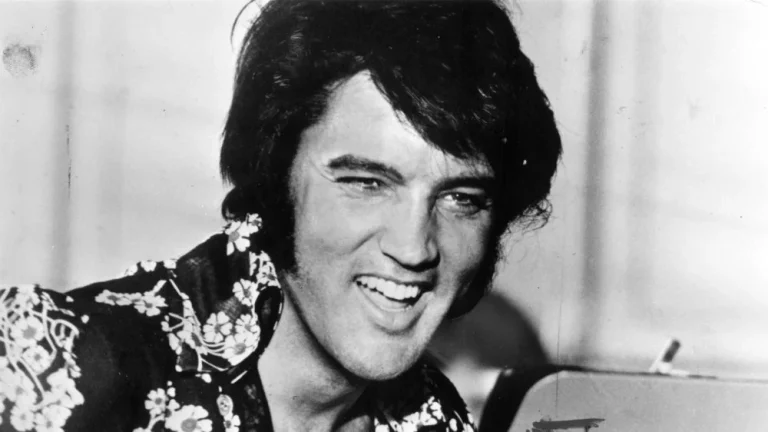 La Triste Fin d&rsquo;Elvis Presley : Mystères et Révélations