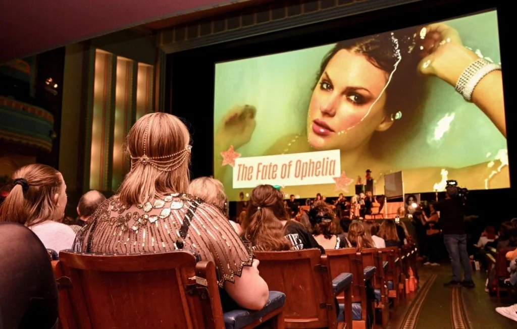 Les fans de Taylor Swift réagissent à 'The Life of a Showgirl'