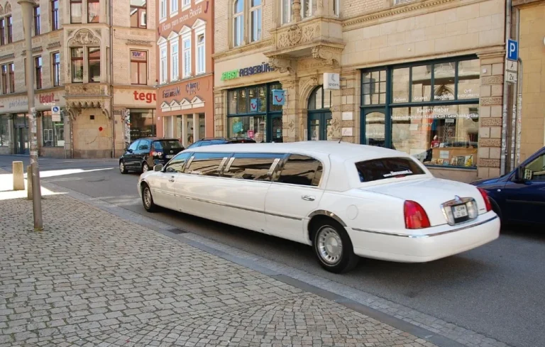 Limousine sans assurance gâche un enterrement de vie à Moissy-Cramayel