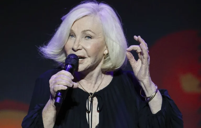 Michèle Torr clarifie son lien avec Stéphane, 33 ans
