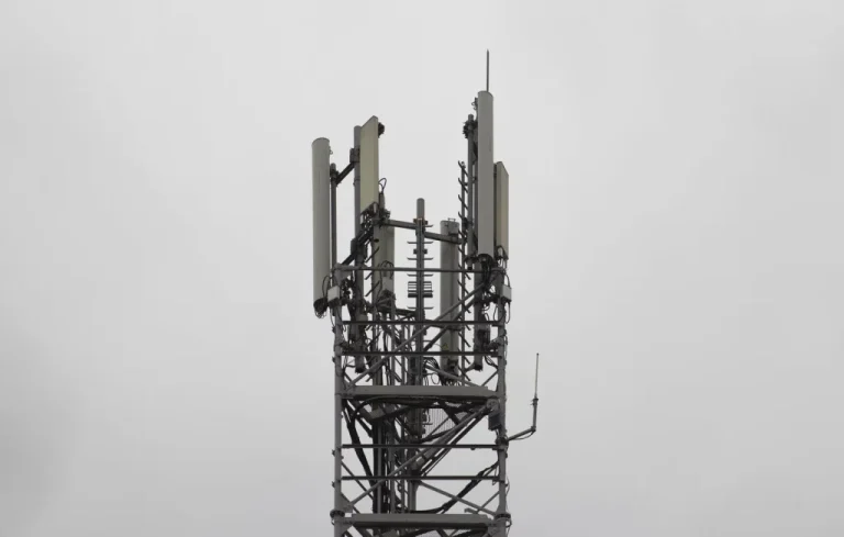 Montauban : Les habitants s&rsquo;opposent à une antenne 5G de 42 mètres