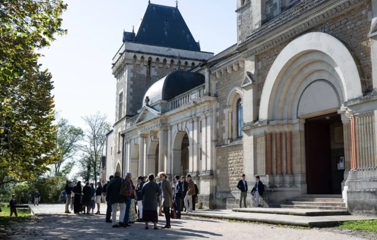 Pédophilie : Un collectif de victimes interpelle le diocèse de Dijon