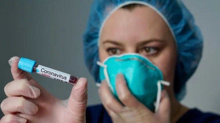 Soins Coronavirus : Un Coût Inabordable aux États-Unis ?
