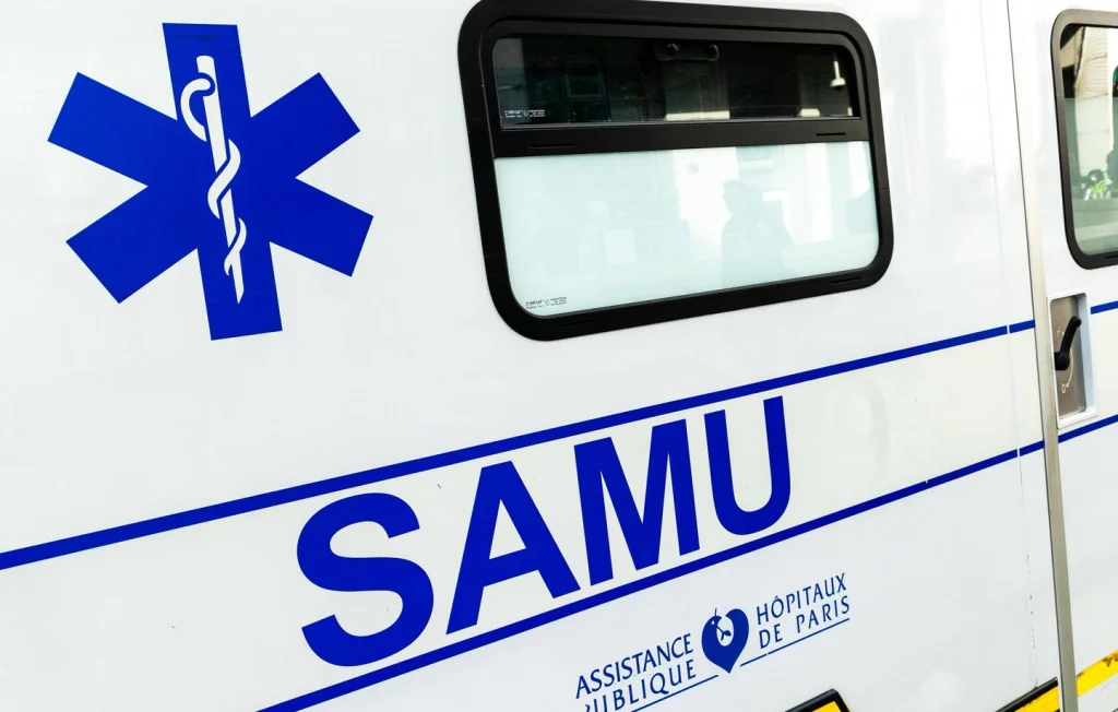 Tragédie à Éragny : Un ouvrier meurt après une chute de dix mètres