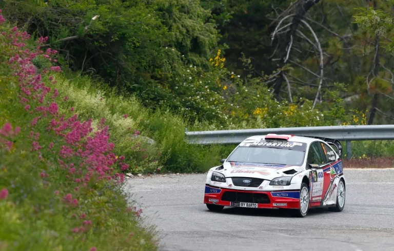 Tragédie lors d&rsquo;un rallye à La Réunion : deux enfants perdent la vie