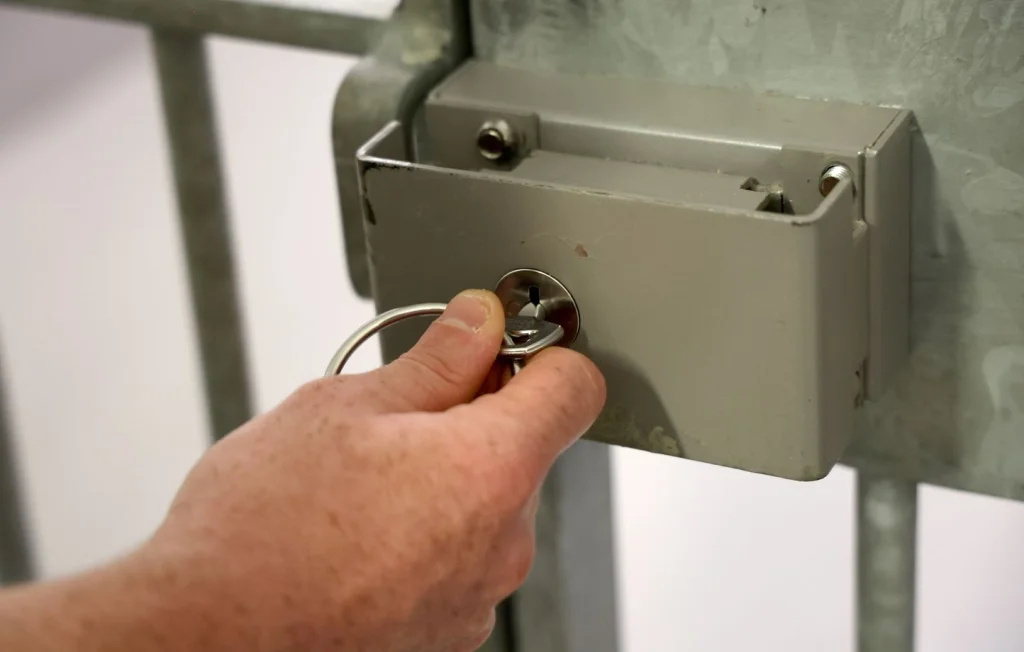 Un détenu de la Manche condamné pour menaces téléphoniques