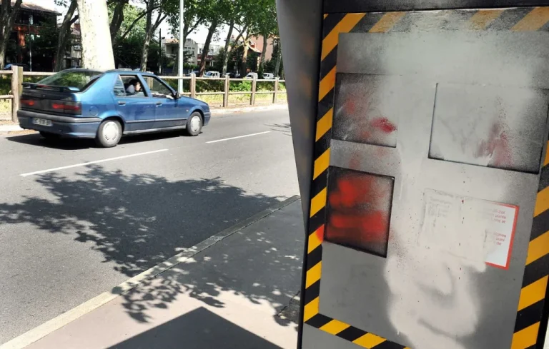 Un septuagénaire interpellé pour avoir dégradé un radar dans le Var
