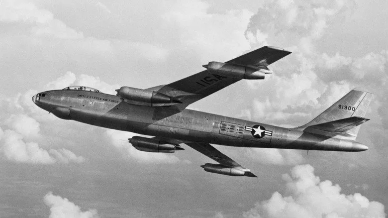 Jet portant deux armes potentielles perdu sans trace