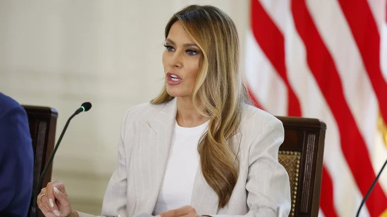 Melania Trump s'exprimant depuis son bureau à la Maison-Blanche
