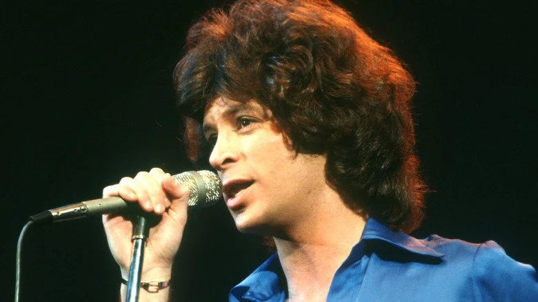 Eric Carmen chantant avec les Raspberries dans les années 1970