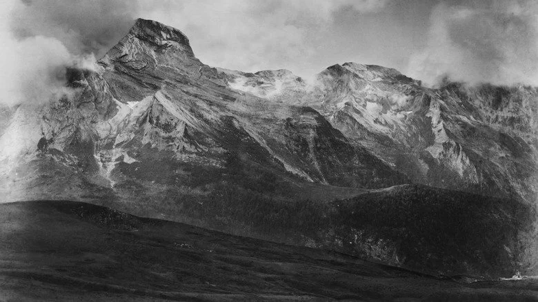 Vue des Pyrénées depuis le Col d'Aubisque, 1948