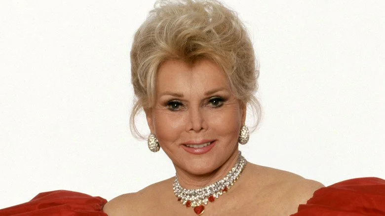 Zsa Zsa Gabor en portrait glamour