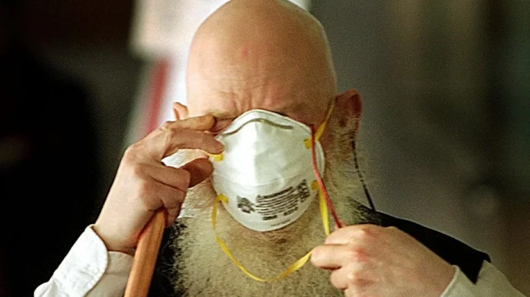 Alerte du CDC : Les Hommes et le Coronavirus, Attention aux Barbes !