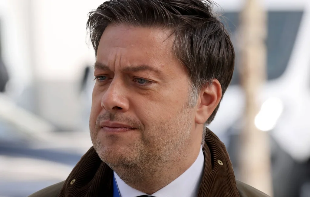 Assassinat Mehdi Kessaci: Marseille appelle à ne pas avoir peur