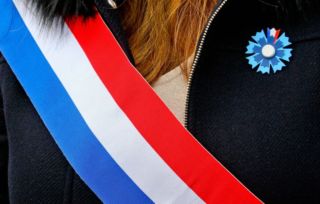 Côte-d’Or : 6 mois de prison pour avoir craché sur la maire